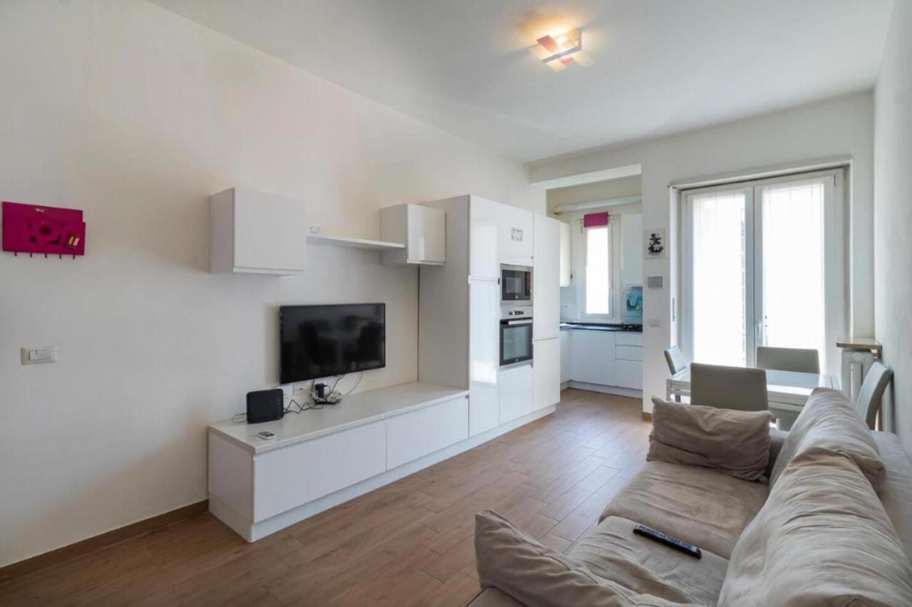 Charme & The City Apartment Милано Екстериор снимка