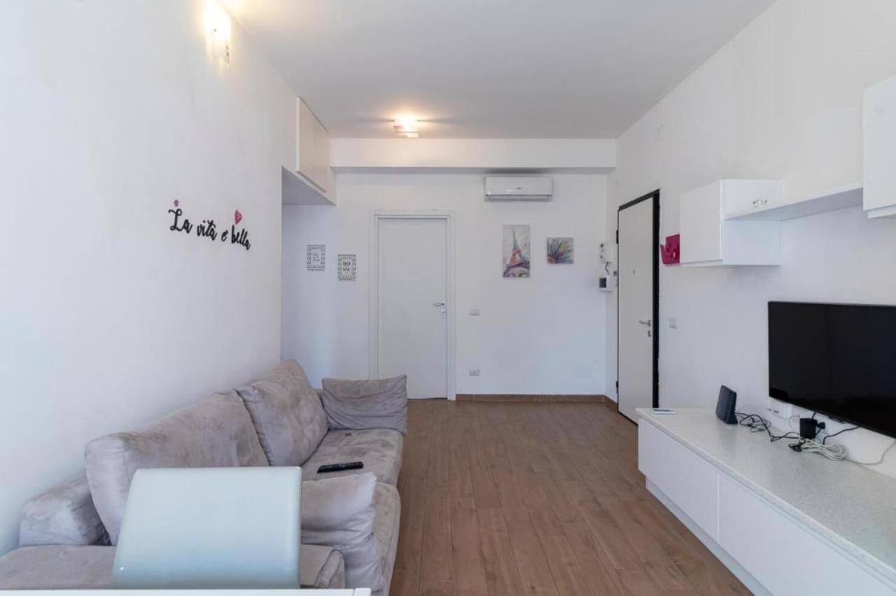 Charme & The City Apartment Милано Екстериор снимка